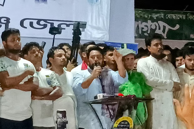 নতুন সরকার পেলেও নতুন রাষ্ট্র এখনো পাইনি: নাহিদ